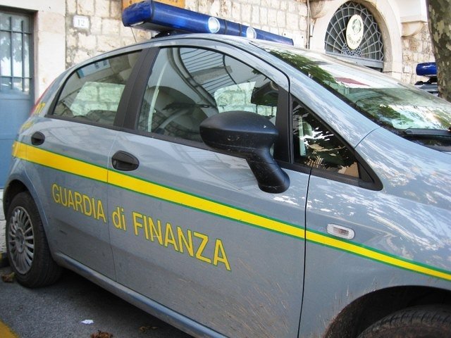 Bancarotta fraudolenta per 1,2 milioni di euro: Guardia di Finanza denuncia due imprenditori