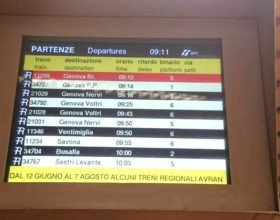Dopo due giorni il nuovo orario estivo e i tanti disservizi esasperano i pendolari della Genova-Ovada-Acqui Terme