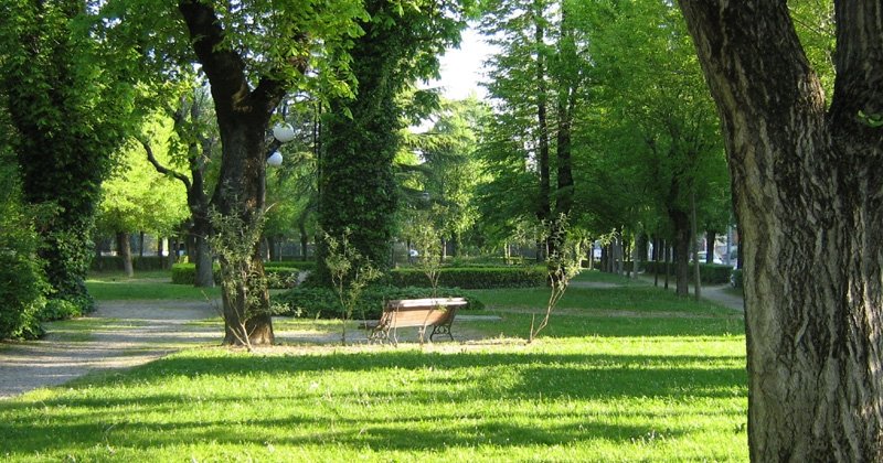 Taglio dell’erba nelle aree verdi di Alessandria e nei cimiteri delle frazioni