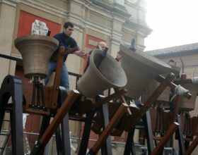 A Mombaruzzo un rintocco di campana dietro l’altro, arriva il Raduno Nazionale dei Campanari [VIDEO]