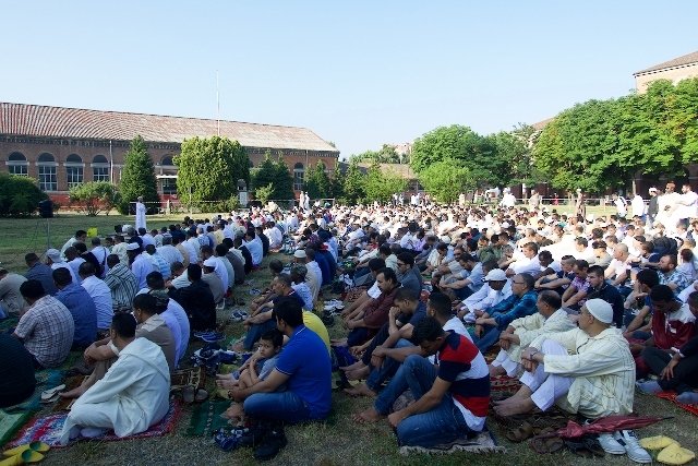 Ramadan alla Caserma Valfrè: la Lega Nord attacca il sindaco. La Comunità Islamica: “Noi contro il terrorismo”