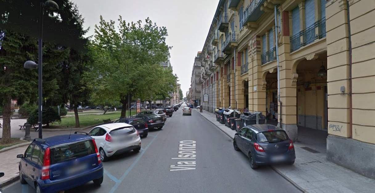Bimbo di 9 anni urtato da un’auto in piazza Matteotti: non è grave
