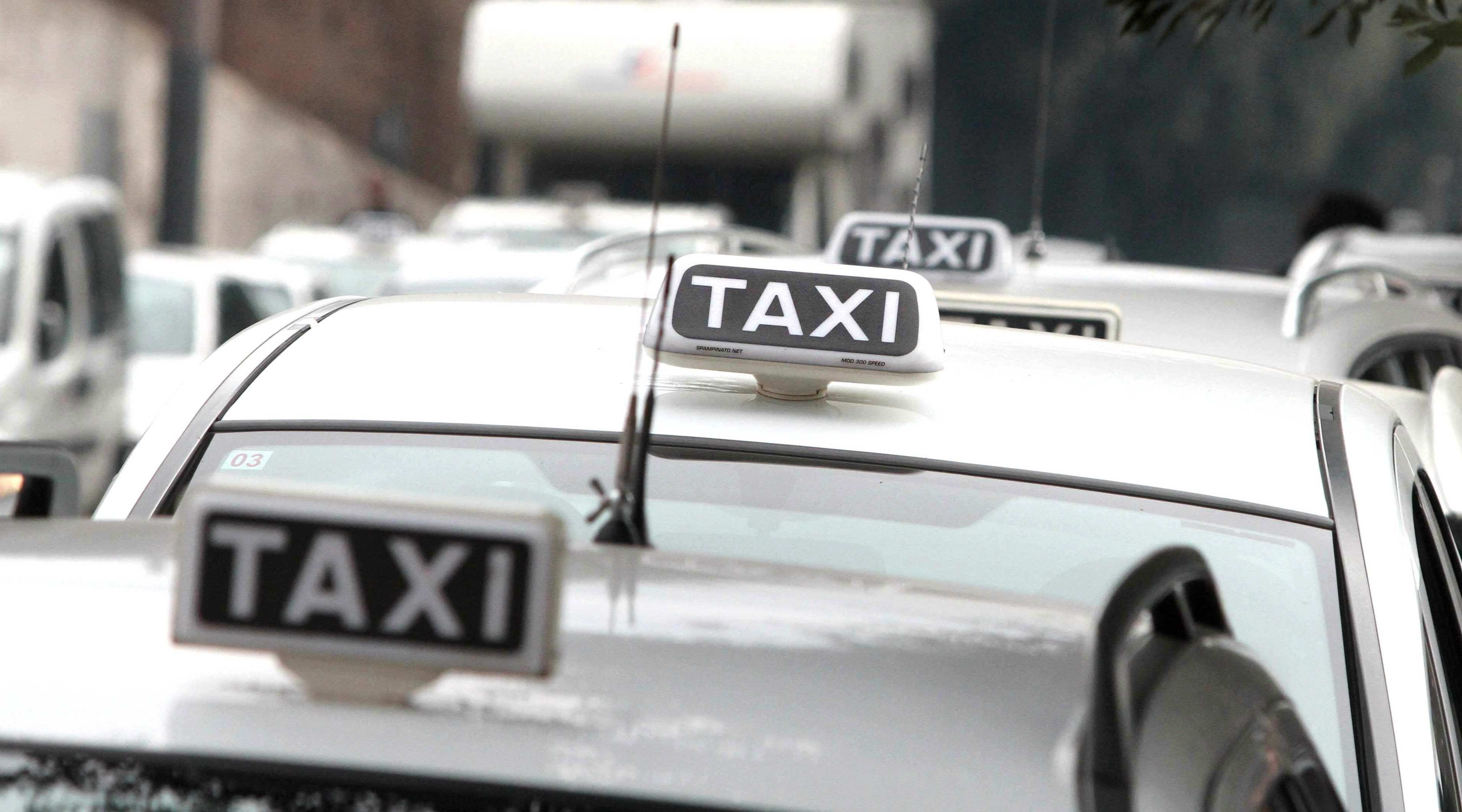 I recapiti telefonici e gli orari dei taxi di Alessandria