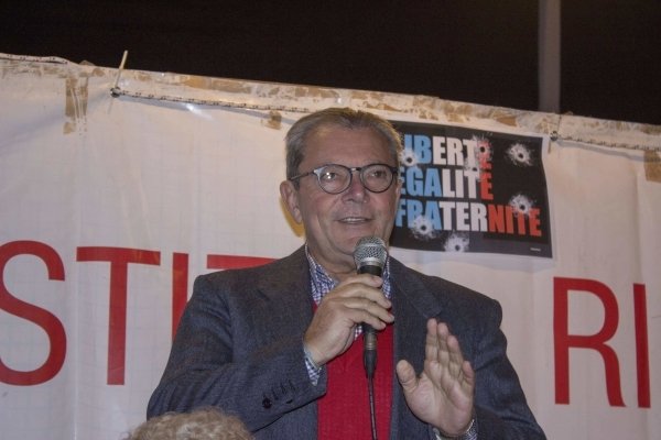 L’ultimo saluto a Beppe Manfredi, Presidente Afeva ucciso dal mesotelioma