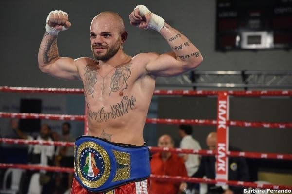 “Sulla boxe”: Luciano Randazzo si racconta nella sua Valenza