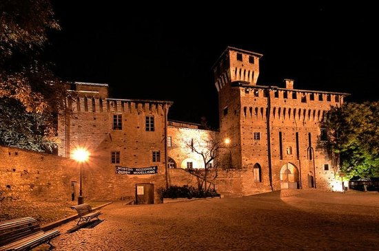 “Sogno di una Notte di Mezza Estate” al castello di Pozzolo Formigaro
