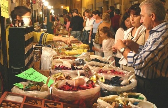 Mercato medievale, street food, concerti e bancarelle: la festa del Cristo si presenta con un nuovo look