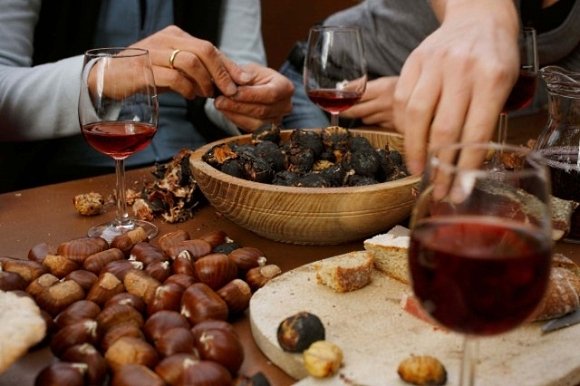 Dalle castagne alla grappe, passando per le tipicità isolane, in provincia una domenica di ‘gusto’