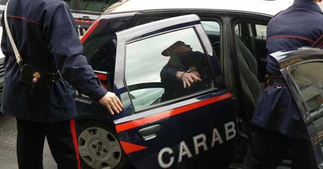Casalese cerca di contrarre un mutuo in una banca di Sanremo con documenti falsi. Arrestata