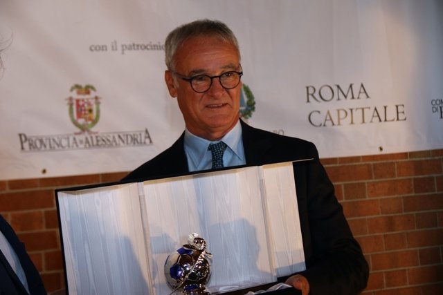 Erede di Liedholm per stile e ironia: Claudio Ranieri premiato a Cuccaro in ricordo di Nils [VIDEO]