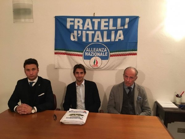Fratelli d’Italia lancia la legge “taglia-business” sugli immigrati