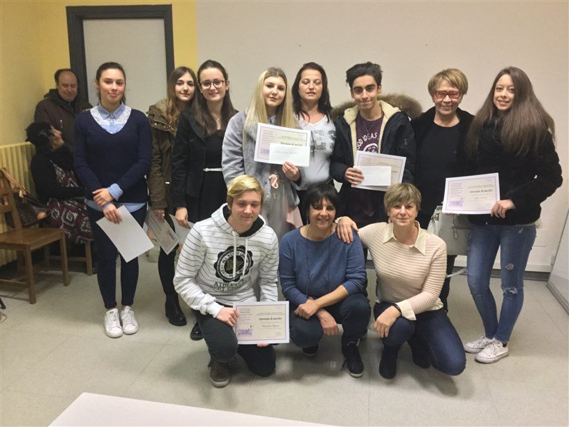 Il Comitato Colibrì consegna a tre giovani studenti le borse di studio intitolate al socio Mauro de Stefani