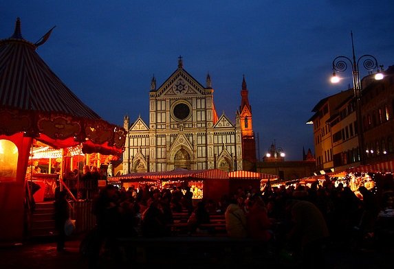Il clima nordico invade Firenze: torna il mercatino tedesco di Santa Croce
