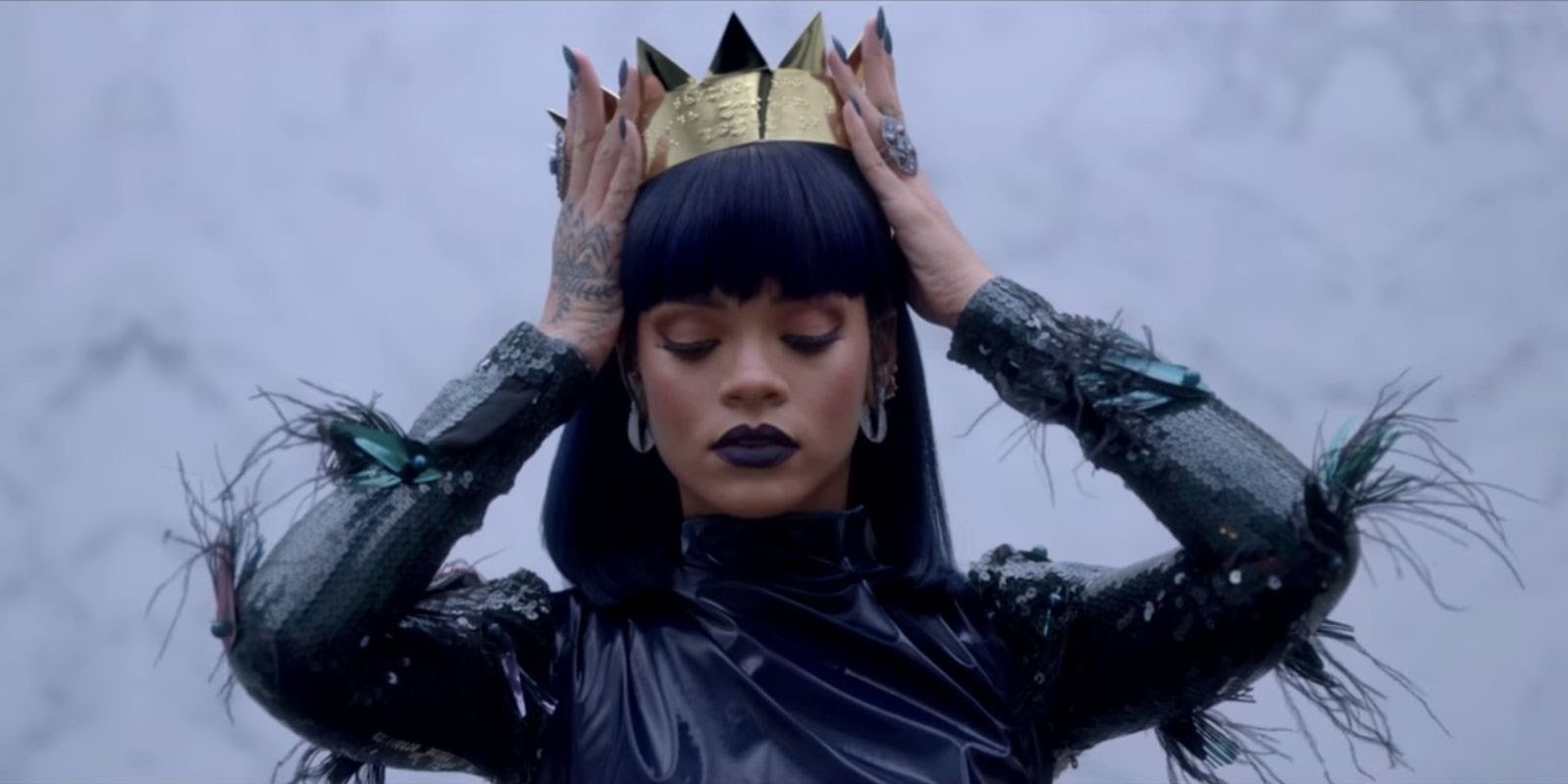 “Love on the brain”, il nuovo video di Rihanna