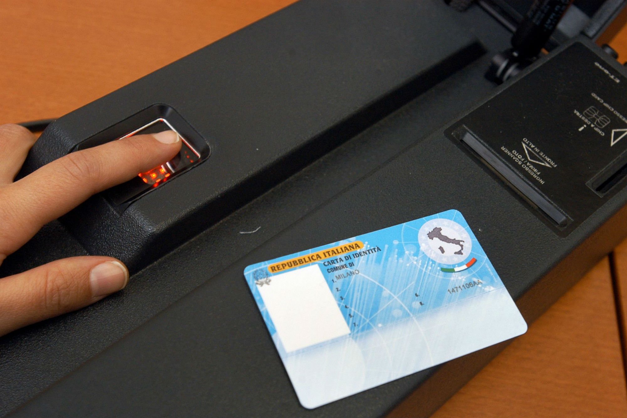 Da oggi sistema di prenotazione online per la carta di identità elettronica