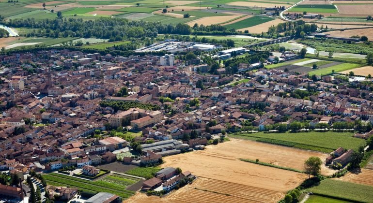 Castelnuovo cede aree edificabili a Tortona. Il sindaco: “Stop al consumo di suolo”