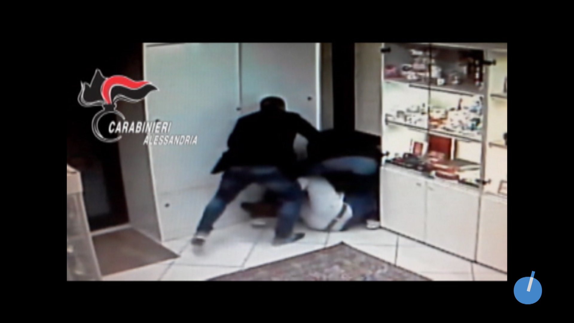 I Carabinieri inchiodano gli autori della brutale rapina alla gioielleria di Pozzolo grazie alle riprese delle telecamere