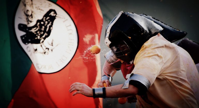 Nel weekend torna il celebre Carnevale di Ivrea