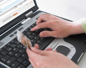 Vittima di una truffa online: paga 160 euro ma lo smartphone non arriva