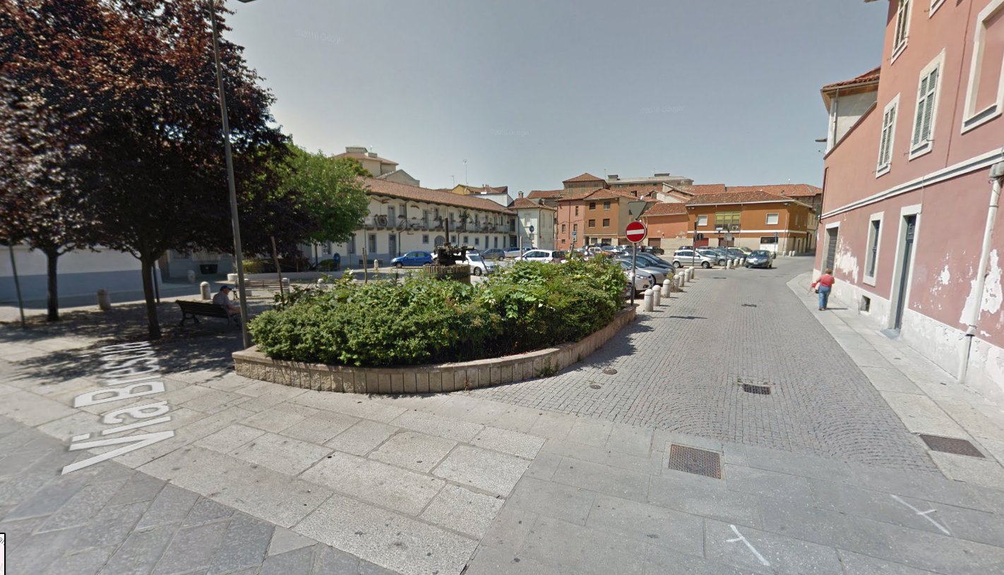 Spacciava in piazza Gambarina: bloccato dai Carabinieri in borghese