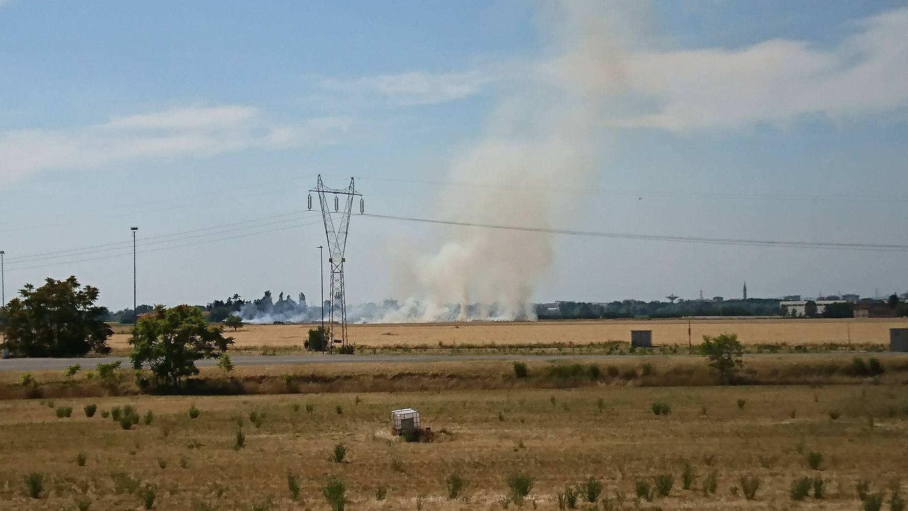 La provincia di Alessandria assediata dagli incendi di sterpaglie