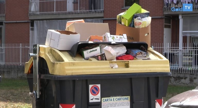 Abonante sui rifiuti: non si rallenti il ritorno al ‘porta a porta’