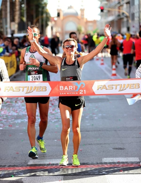 Valeria Straneo riparte da Bari: mezza maratona vincente
