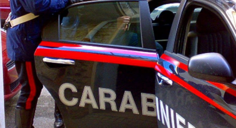 Allevatore denunciato di maltrattamento sugli animali