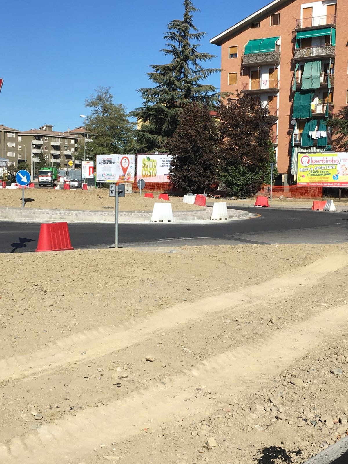 Interventi di manutenzione su strade e marciapiedi di Tortona