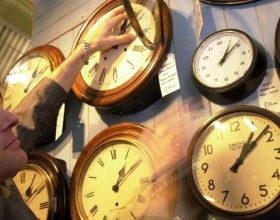 Nella notte lancette indietro 60 minuti