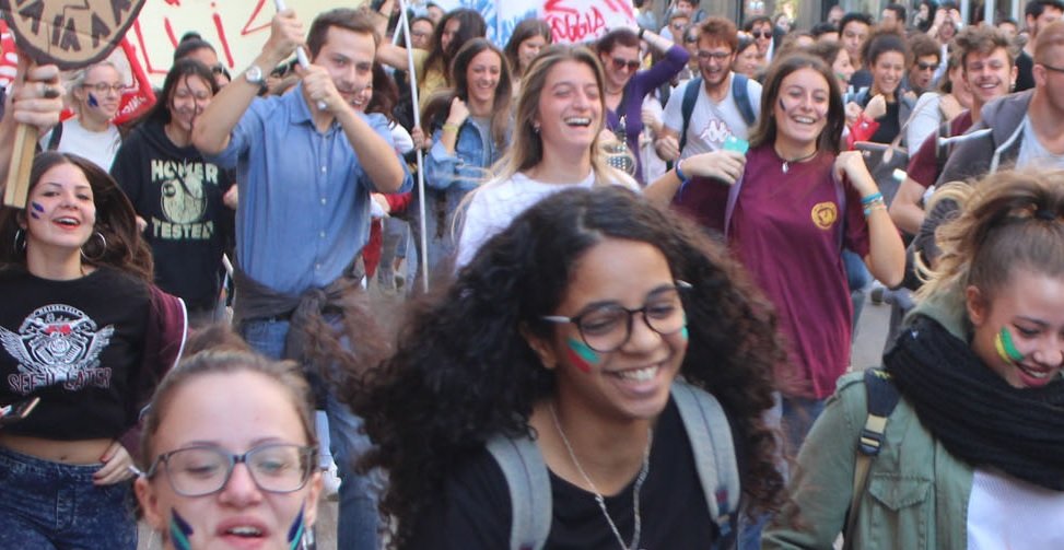 Gli studenti di Alessandria scendono in piazza contro il razzismo