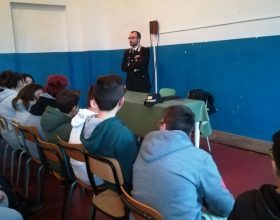 I Carabinieri incontrano gli studenti: “Legalità e regole”