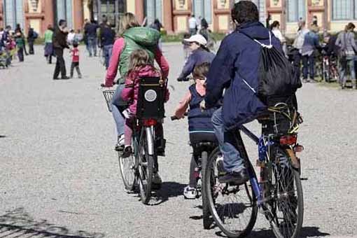 21 marzo senza fretta: tutti a scuola a piedi o in bicicletta