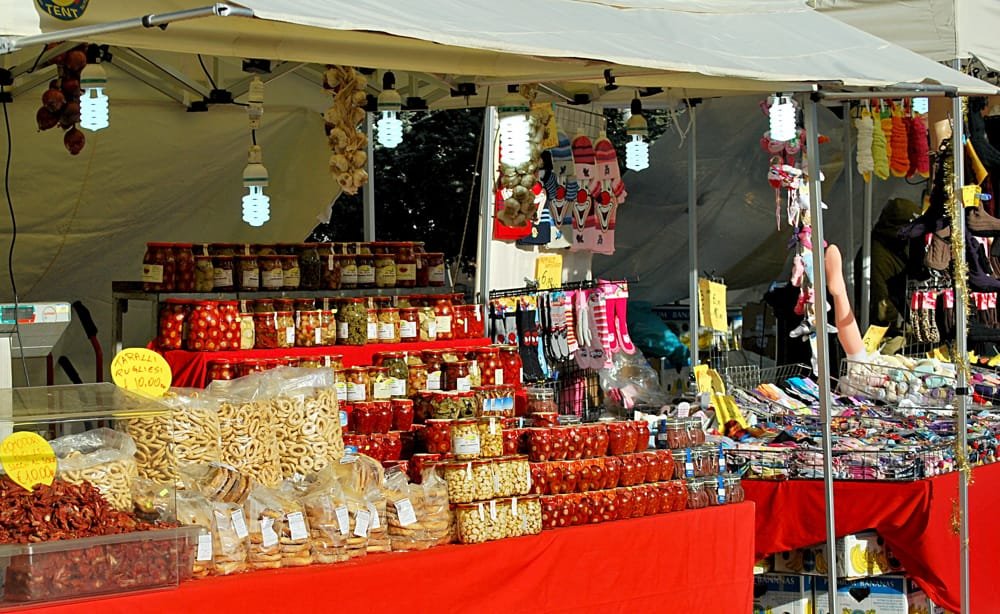 A Tortona torna la “Festa delle Regioni del mercatino italiano”
