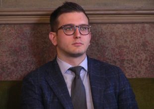 Lega contro Abonante dopo la lite in consiglio: “Linguaggio da bullo, chieda scusa”