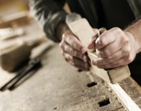 Tessuto artigiano piemontese ancora fragile. Perse oltre 870 aziende