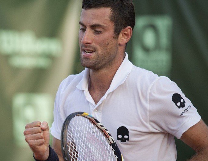 Tennis: martedì l’esordio di Matteo Viola al torneo di Casale