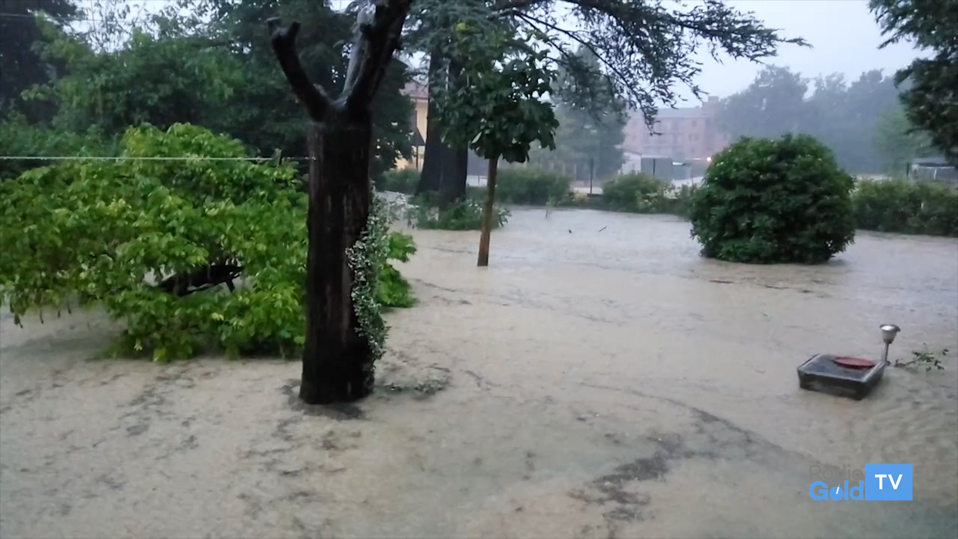 Maltempo: fiume di acqua e fango a Cerrina