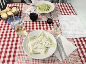 5 locali a Genova dove mangiare tipico spendendo poco - Trattoria da Maria