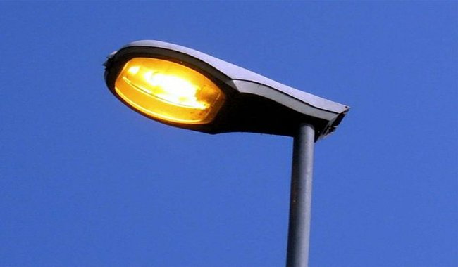 Contro i disservizi degli impianti luce il Comune di Alessandria valuta il passaggio a Enel nel 2024