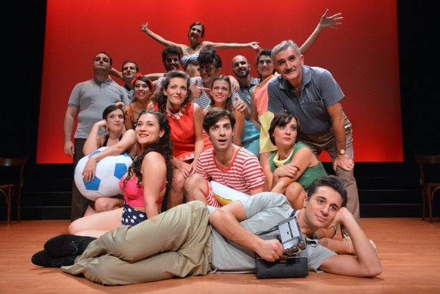 “Le Bal – L’Italia balla dal 1940 al 2001” al Teatro Alfieri di Asti