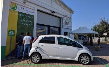 A Casale Monferrato stazione di ricarica per auto elettriche