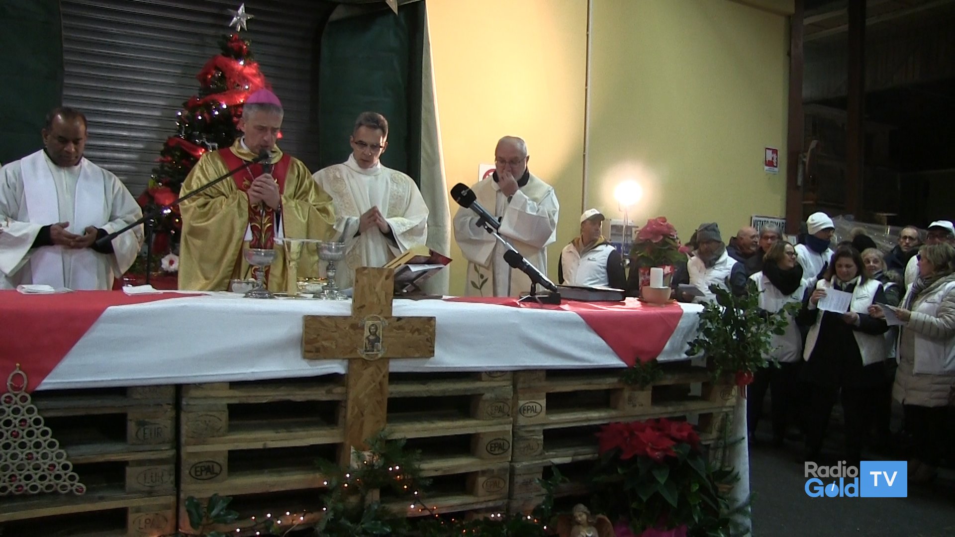 Il Vescovo Viola alla Messa di Natale alla Pernigotti