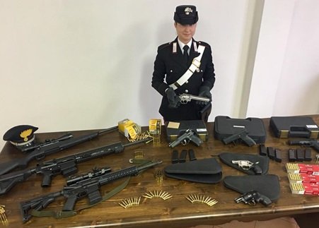 Armi illegali e droga in auto: il bilancio dei controlli dei Carabinieri nel casalese