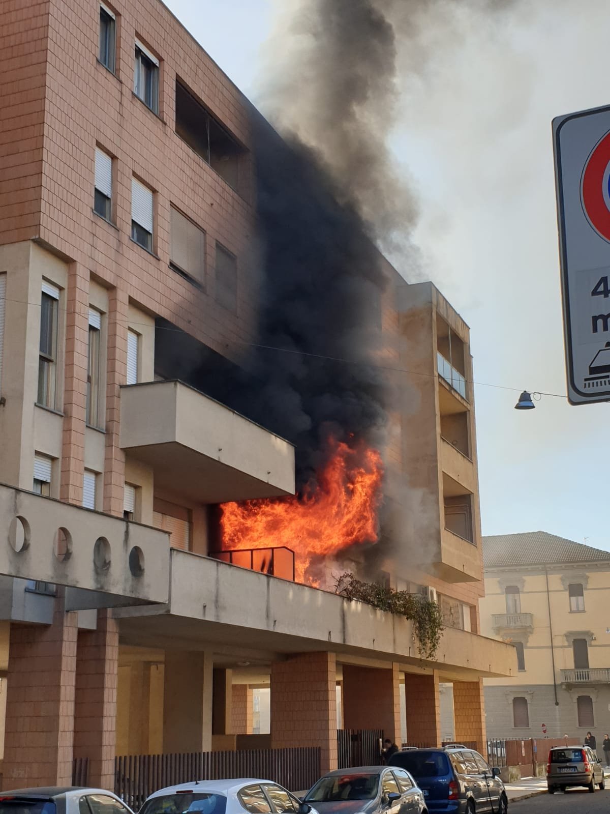 Incendio via Celoria a Casale 25 febbraio 2019