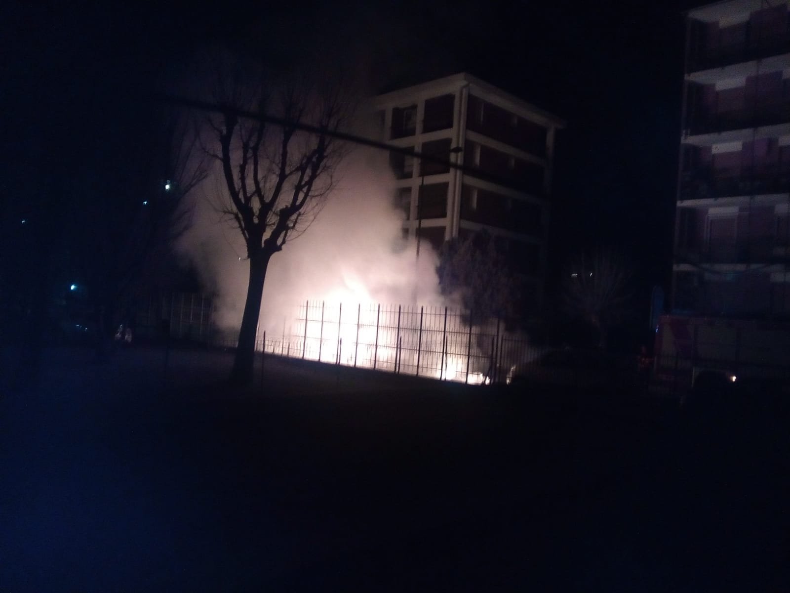 Incendio cassonetti Alessandria via Galimberti