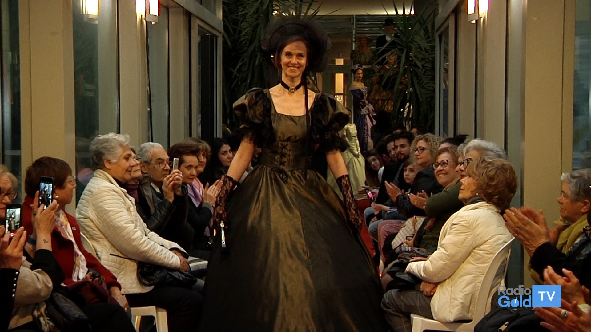 La moda della donna dell’800 sfila tra le Sale della Biblioteca di Alessandria