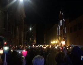 Reliquie Bernadette: ad Alessandria la processione “aux flambeux”