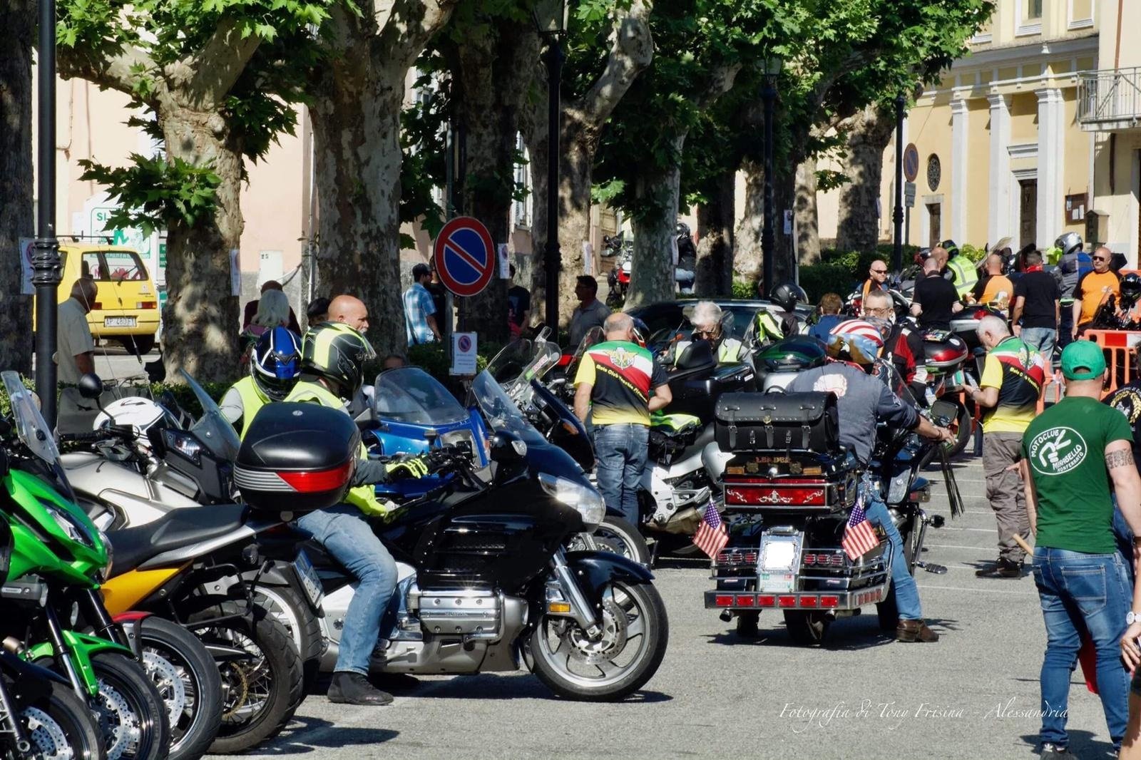 Tourist Rally Alle Porte del Monferrato: oltre 200 centauri a Mirabello