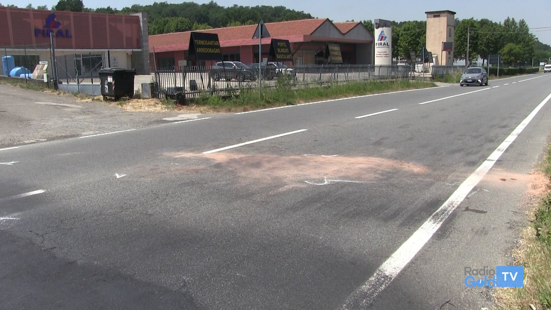 Auto contro scooter a Novi: muore motociclista